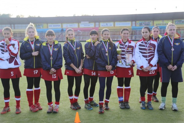 В Волгодонске состоялось награждение победителей Чемпионата России среди женских команд по хоккею на траве