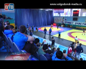 В СК «Олимп» прошёл юбилейный юношеский турнир по греко-римской борьбе памяти Ивана Смолякова