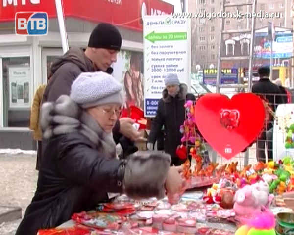 В день Святого Валентина на Комсомольской площади планируют провести акцию с поцелуями