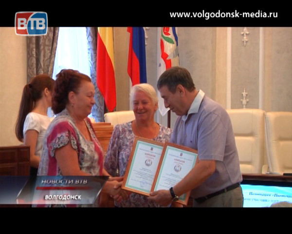Цветочный рай своими руками. В Волгодонске определены победители конкурса «Лучшая городская клумба».