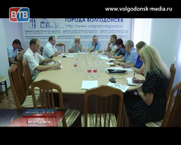 Депутаты обсудили проблему нелегальной торговли алкоголем в Волгодонске и нюансы изменения Устава города в связи с заменой мэра на сити-менеджера