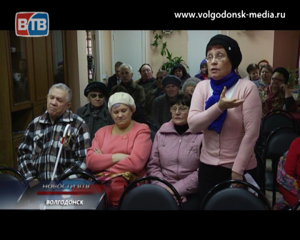 Декада «Белая трость» завершилась информационной встречей инвалидов с мэром