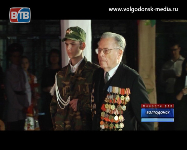 Ветераны Великой Отечественной войны получили памятные медали