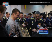 Открыта персональная выставка Волгодонского художника, посвященная дню моряка-подводника