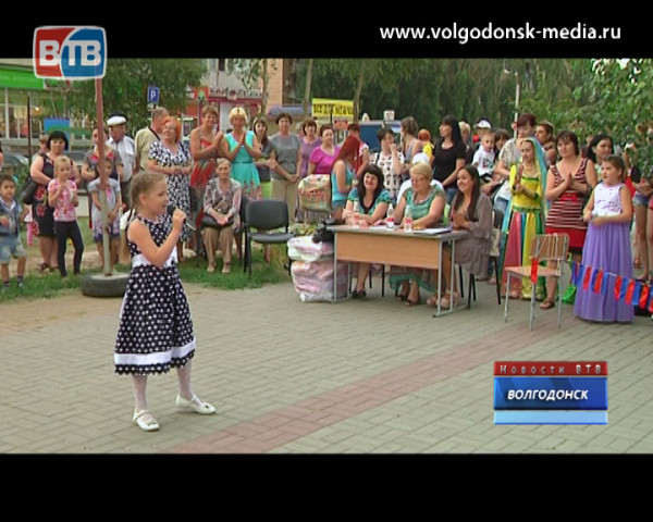 65-летие Волгодонска отпраздновали в восьмом микрорайоне
