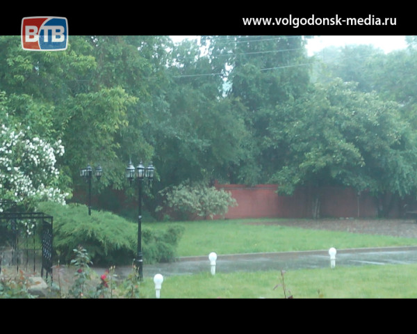 Дождь, град и шквалистый ветер пришли в Волгодонск