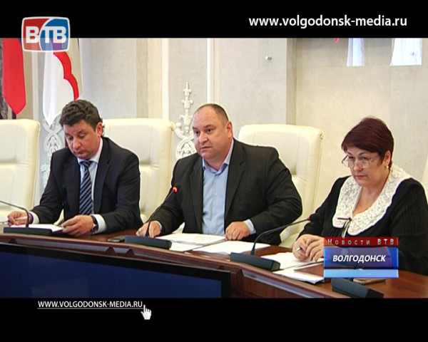 Народные избранники обсудили бюджет Волгодонска на постоянной профильной комиссии