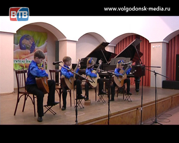 Музыкальная школа имени Шостаковича отчиталась о проделанной работе за год концертом