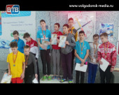 Пловцы из Волгодонска стали бронзовыми призерами и завоевали 16 медалей на областных соревнованиях «Весёлый дельфин»