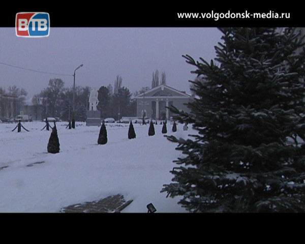 По сообщению управления ГОЧС Волгодонска, сегодня ночью ожидается сильный снегопад