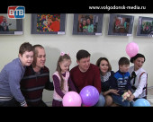 Эти «солнечные дети». В Волгодонске прошла фотовыставка посвященная детям с синдромом Дауна