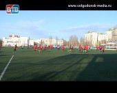 Спорт объединяет. Несколько поколений футболистов Волгодонска вышли на единовременный поединок в честь открытия года детского спорта в Ростовской области