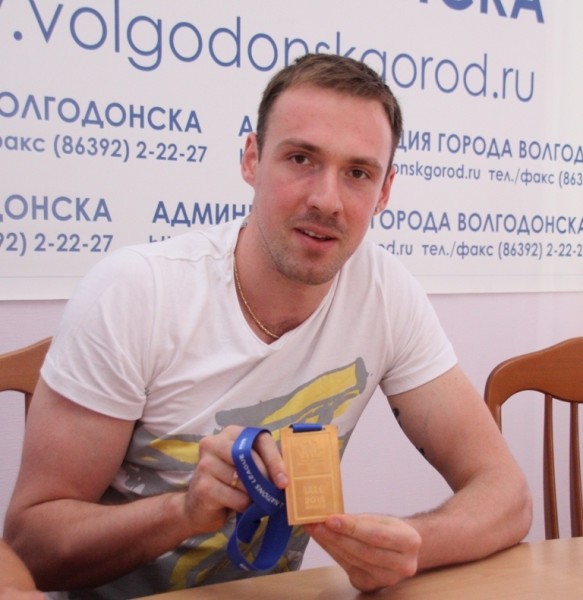 Парень из нашего города. Игрок сборной по волейболу Игорь Филиппов провел пресс-конференцию для городских СМИ