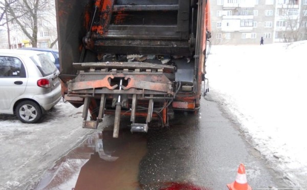 В Волгодонске водитель мусоровоза сбил 8-летнюю девочку