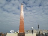 В Волгодонске установили новую стелу на месте рухнувшего памятника