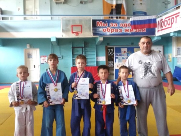 Волгодонские дзюдоисты завоевали пять наград высшей пробы на открытом первенстве в Таганроге