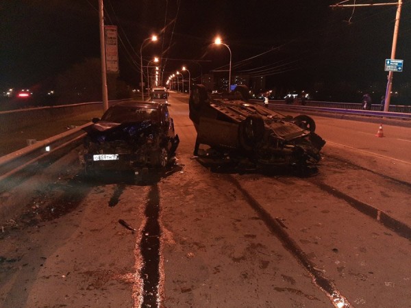 В Волгодонске в столкновении «Рено» и «Мазды» пострадали три человека