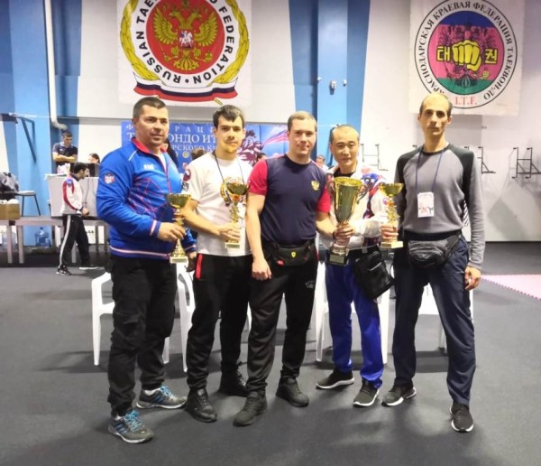 Волгодонские спортсмены завоевали пять медалей на первенстве ЮФО таэквондо