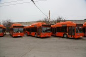 На помощь частным перевозчикам на автобусные маршруты №4 и №12 вышел муниципальный транспорт
