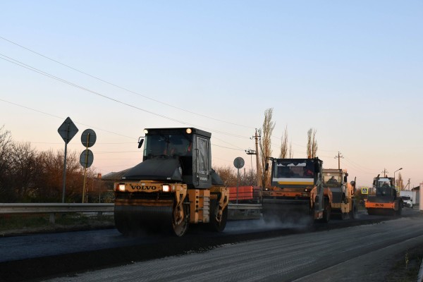 Участок трассы Морозовск – Цимлянск – Волгодонск приводят к нормативу с помощью ресайклера