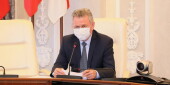 Виктор Мельников: угроза распространения коронавируса не снижается, соблюдать масочный режим необходимо