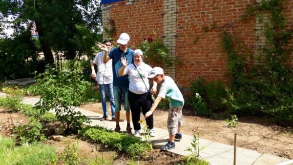 Лето — это маленькая жизнь: волгодонский центр «Радуга» организовал работу летней оздоровительной площадки «Особенное лето»