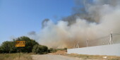Управление ГОЧС Волгодонска: пожарные и коммунальные службы тушат возгорание на полигоне бытовых отходов, угрозы для города и жителей нет