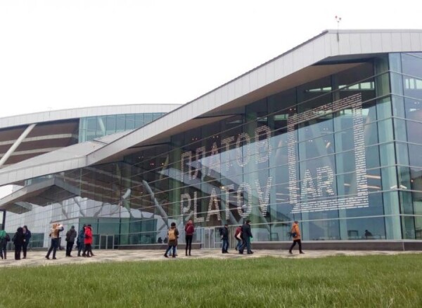 Аэропорт Платов вошел в десятку самых красивых в России