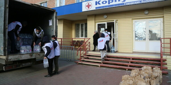 Медработники ковидного госпиталя Волгодонска получили благотворительную помощь