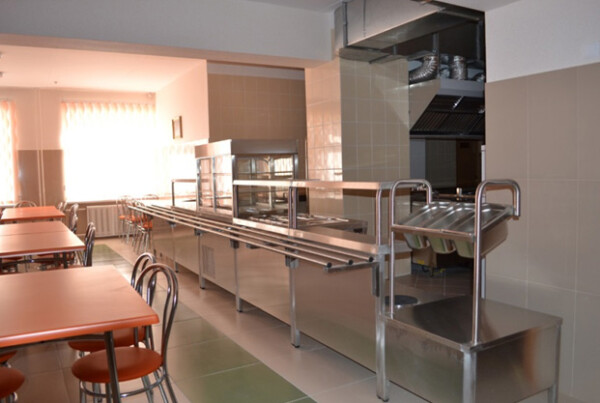Школы Волгодонска получают оборудование для организации полноценного питания и горячих обедов для учеников