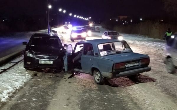 Четыре человека пострадали в ДТП в Волгодонске. Среди них двое детей