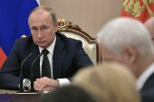 Президент России Владимир Путин одобрил введение нерабочей недели с 30 октября по 7 ноября