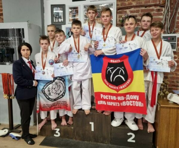 Волгодонские каратисты достойно показали себя на соревнованиях в донской столице