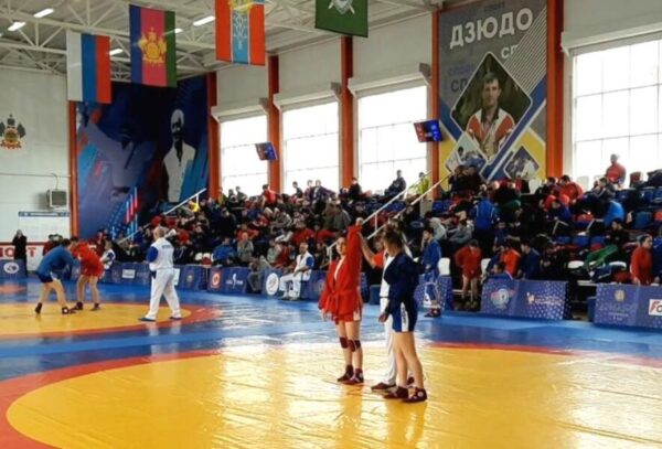 Волгодонские спортсменки заняли призовые места на чемпионате ЮФО по самбо
