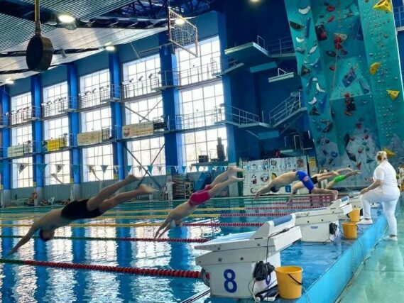 Воспитанники школы-интерната «Восхождение» отлично выступили на кубке России по плаванию в Подмосковье