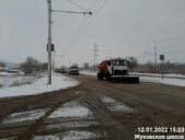 В Волгодонске коммунальные службы приступили к уборке снега со вчерашнего вечера