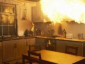 В Волгодонске при пожаре в квартире пострадала пенсионерка