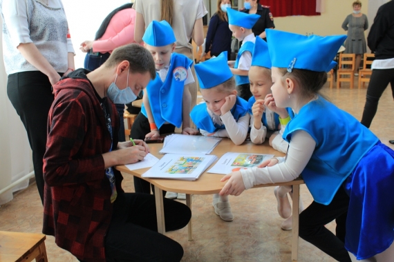 «Волшебное колесо»: в детских садах города проходит конкурс среди команд юных помощников инспекторов движения