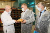 Виктор Гончаров: рост цен на хлеб правительство области будет сдерживать