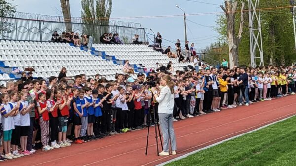 В традиционной легкоатлетической эстафете, посвященной Первомаю и Дню Победы, приняли участие почти 700 волгодонцев