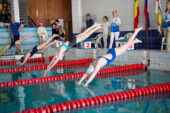 250 спортсменов собрались на областном турнире по плаванию в честь Юлии Ефимовой
