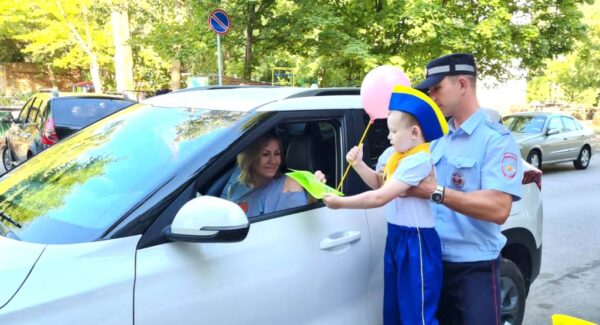 «Письмо водителю»: детсадовцы написали письма-обращения к водителям Волгодонска