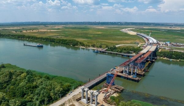 Строящийся мост через Дон станет одним из самых длинных в России