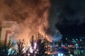 Четыре торговых павильона загорелись ночью на рынке в Волгодонске