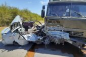 Грузовик раздавил «ВАЗ-21102» вместе с водителем в Ростовской области