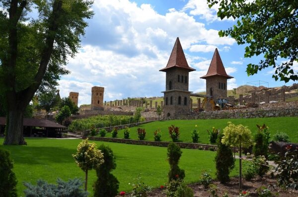 Донской парк «Лога» попал в рейтинг самых популярных достопримечательностей России