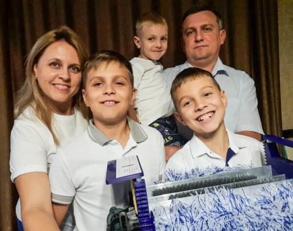 Попали в «Каракураж»: семья из Волгодонска вышла в финал фестиваля изобретателей.