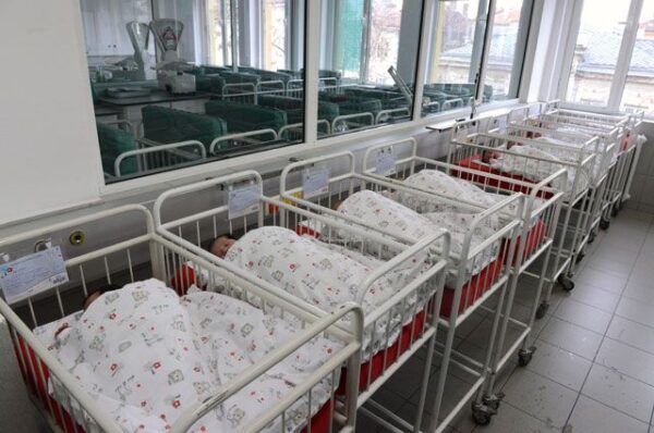 Мальчиков больше: в Ростовской области за месяц родилось 2636 малышей