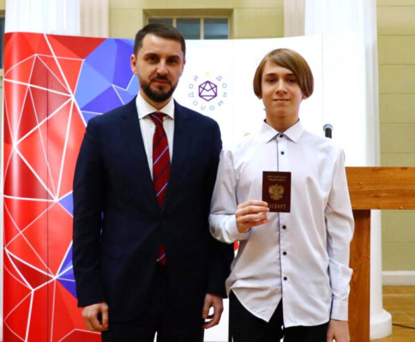 Волгодонский школьник Кирилл Мацков принял участие в региональном этапе Всероссийской акции «Мы – граждане России»
