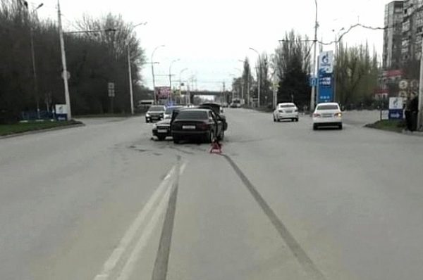 После ДТП в Волгодонске трое пострадавших с травмами доставлены в больницу